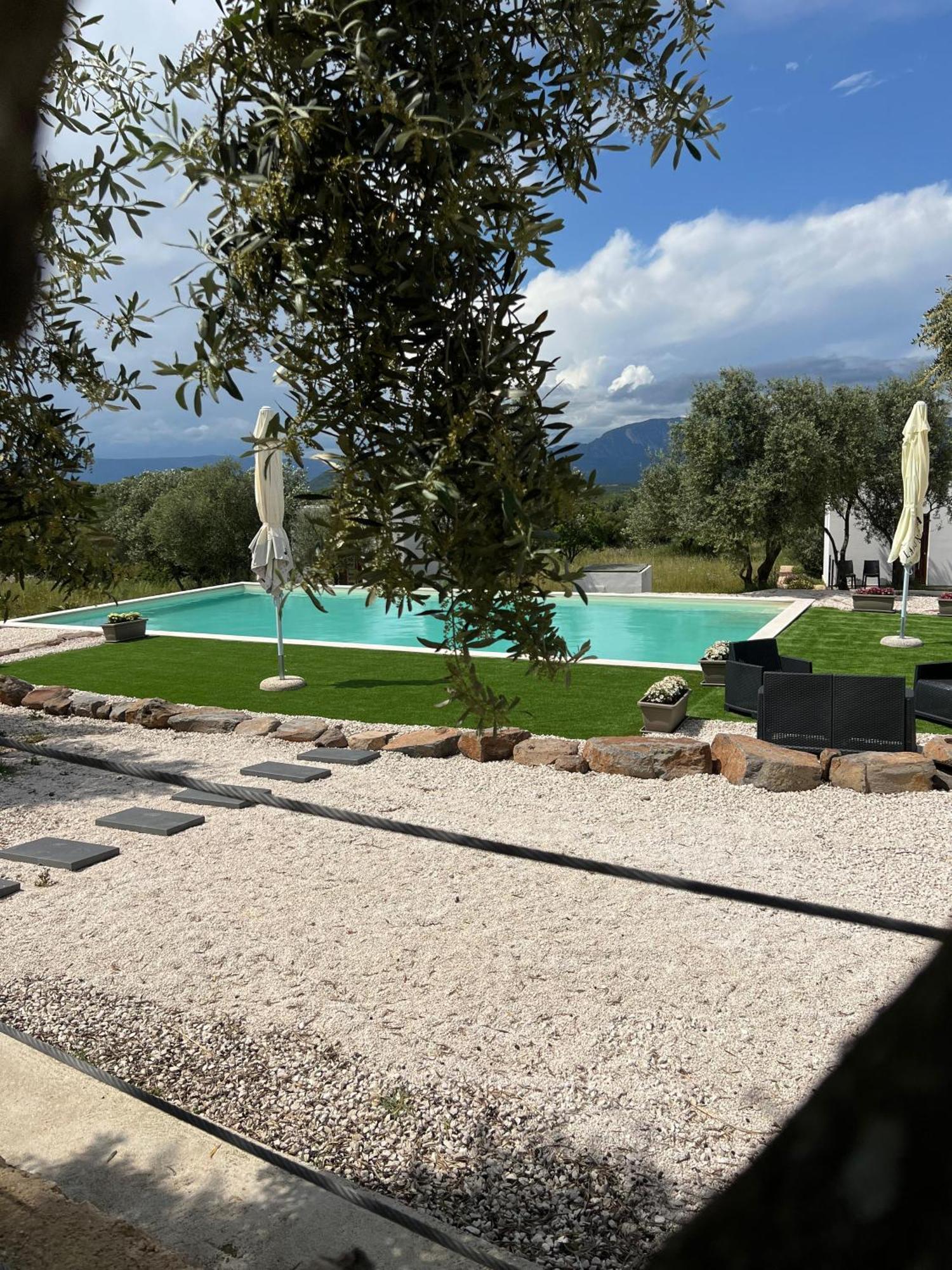 Farmhouse La Croisette - Agriturismo Dorgali Bagian luar foto
